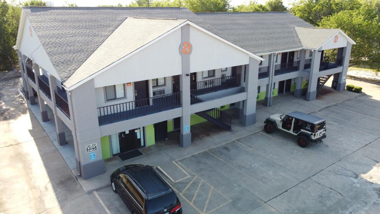 Hodler Inn Heavener エクステリア 写真